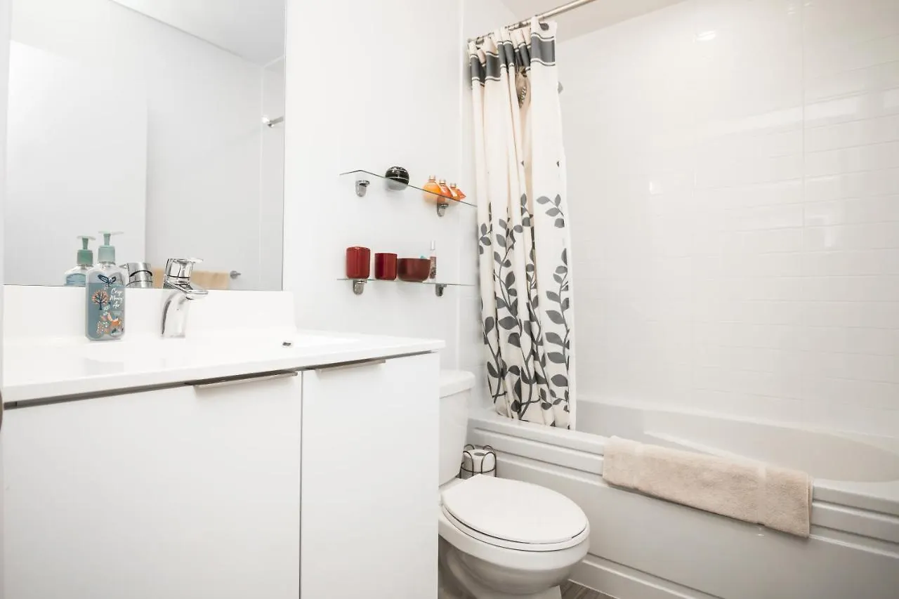 1 Bedroom Plus Den Humber Bay Lakeshore Waterfront Toronto Condo Mimico 0*,  Canada
