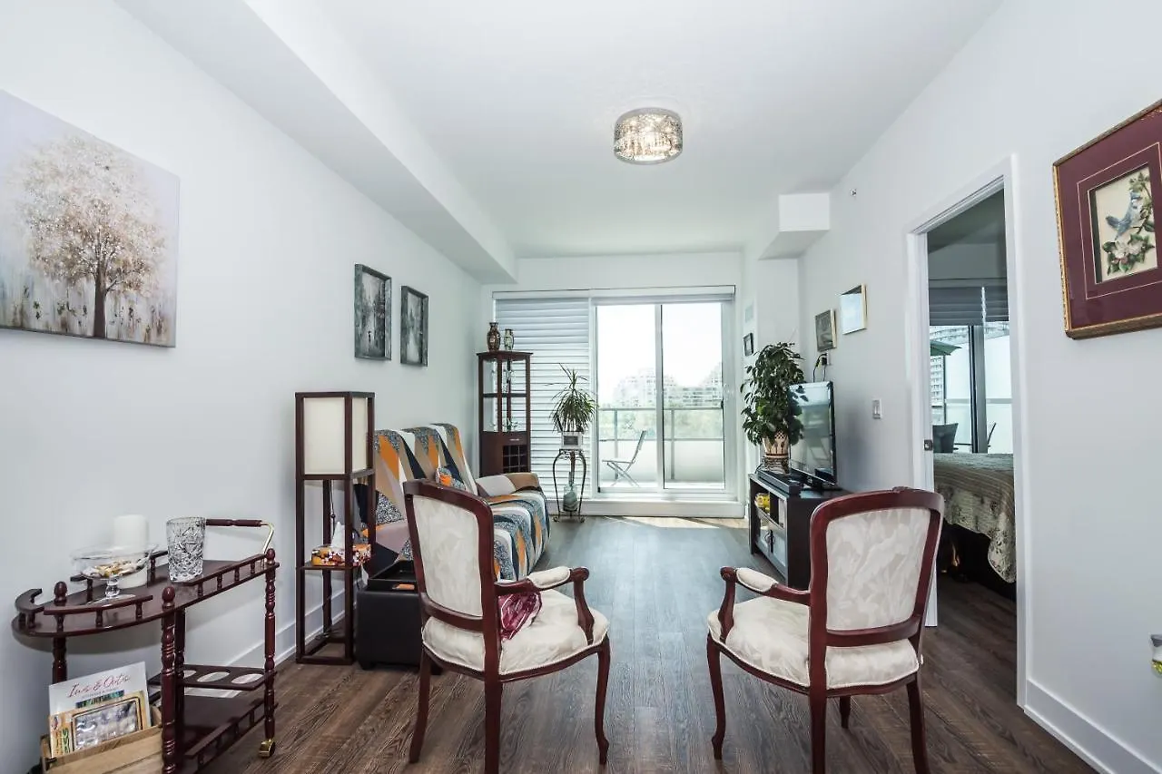 Apartament 1 Bedroom Plus Den Humber Bay Lakeshore Waterfront Toronto Condo Mimico